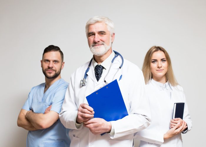 1-hospital-group-team-doctor
